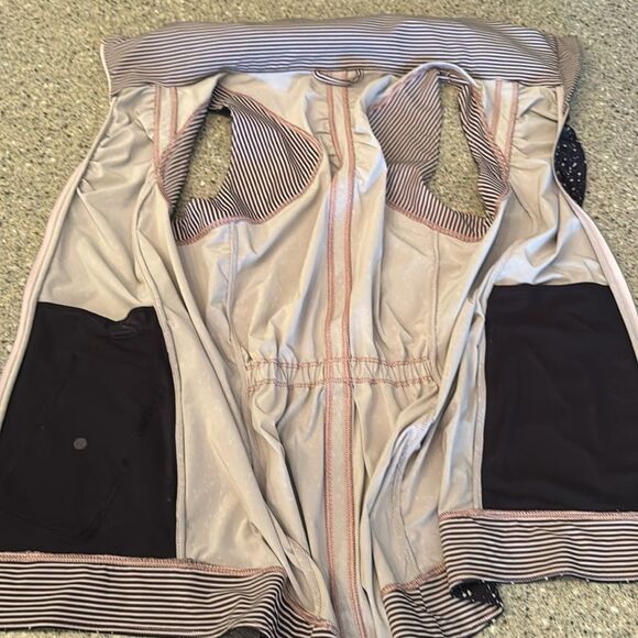 LULULEMON Go The Distance Vest Butterfly Texture Mink Berry Black - Picture 14 of 16